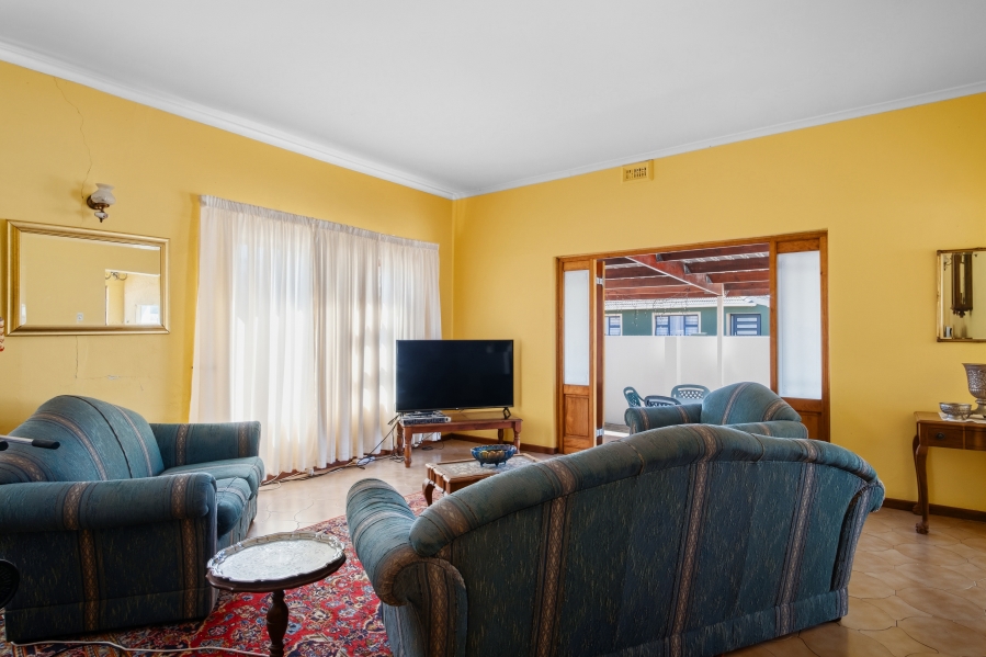 3 Bedroom Property for Sale in Heathfield Western Cape